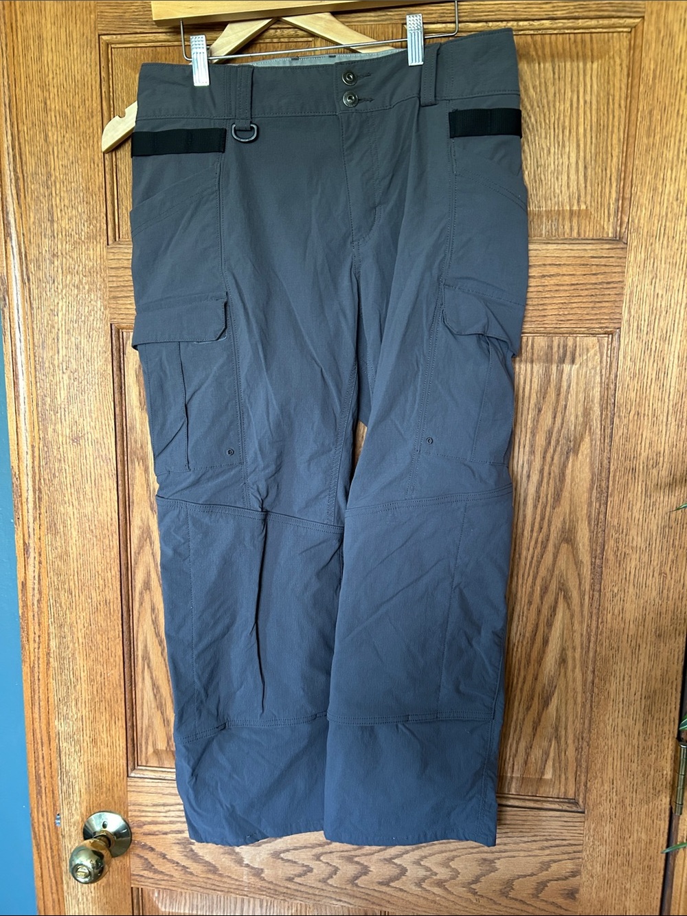 Duluth Trading Co Gray Cargo Pants with Utility Pockets